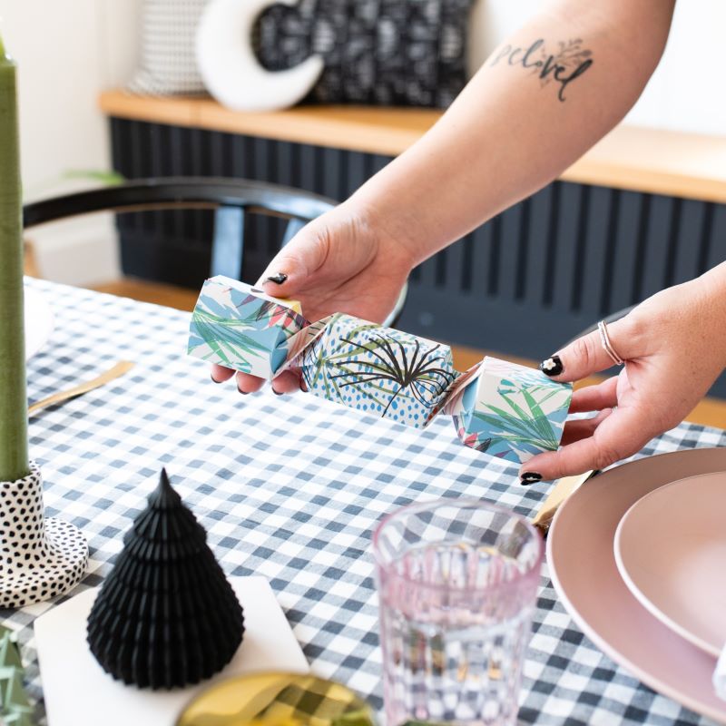 Reusable Christmas Cracker Kit