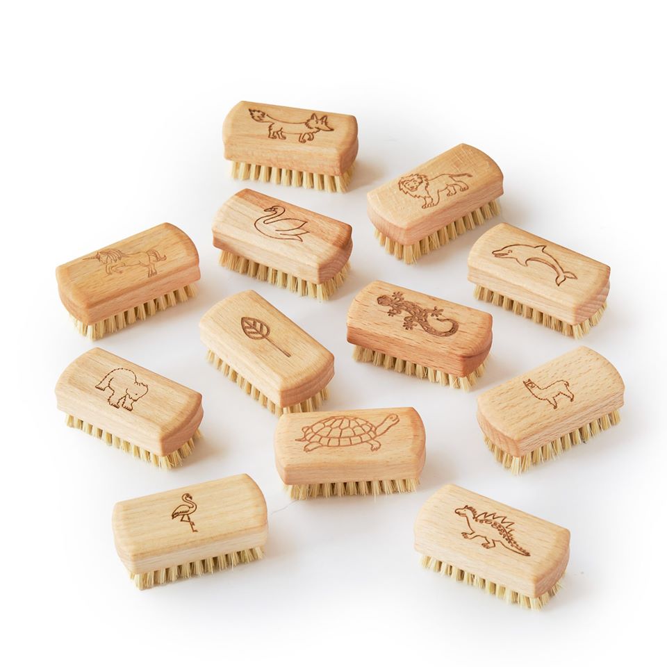KIDS Natural vegan Nail Brush (FSC 100%)