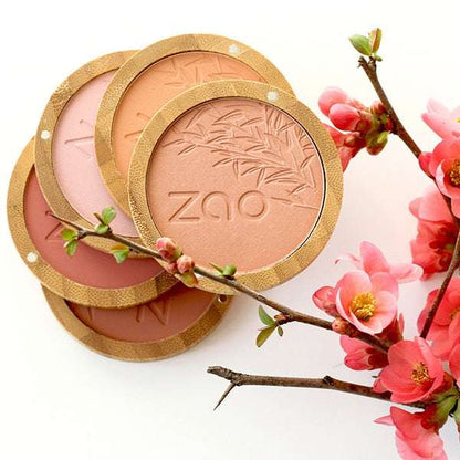 ORGANIC Compact Natural Blusher REFILLABLE in natural shades with bamboo packaging and pink flowers for a fresh look