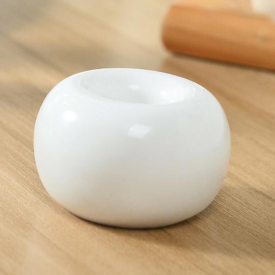 Ceramic toothbrush holder