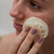 Load image into Gallery viewer, Exfoliating Loofah Discs (x5)
